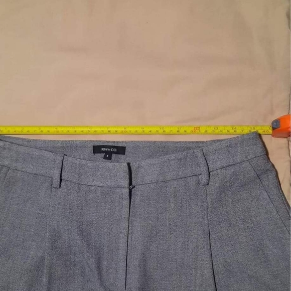 RW&CO,  Size 8, Color Gray - Picture 6 of 8